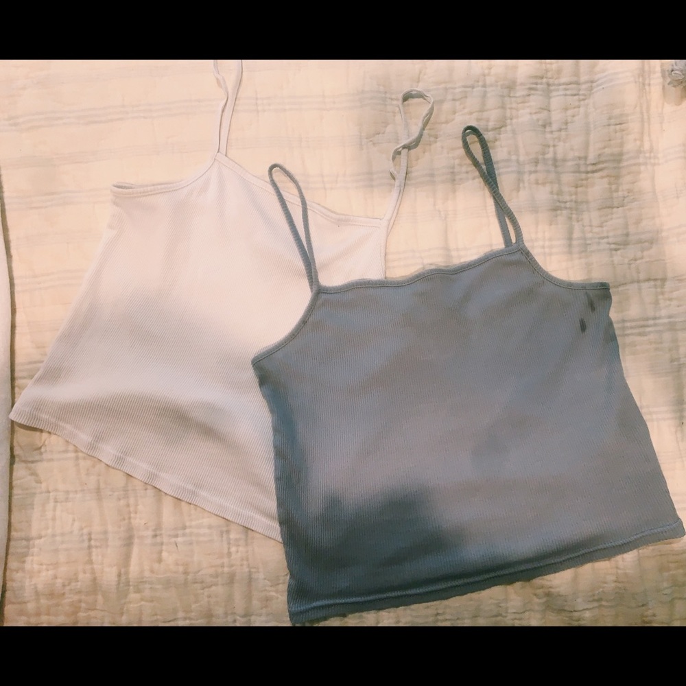 set of two tank tops!!
